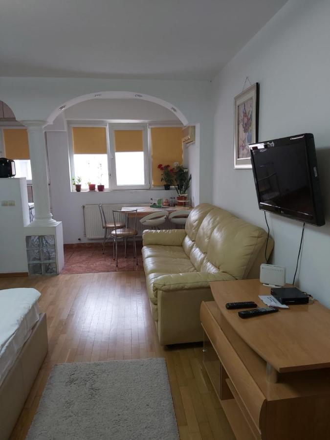 Avrig-Ferdinand Studio Bucureşti Exterior foto