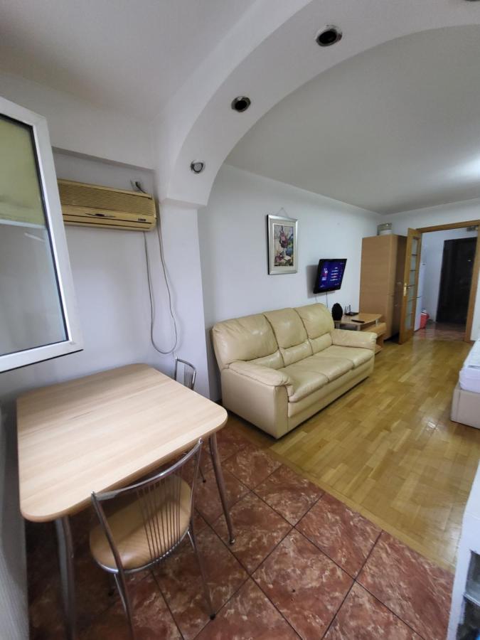 Avrig-Ferdinand Studio Bucureşti Exterior foto