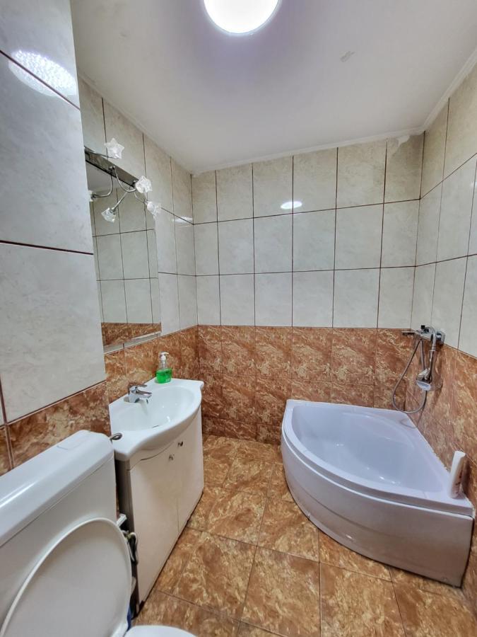Avrig-Ferdinand Studio Bucureşti Exterior foto
