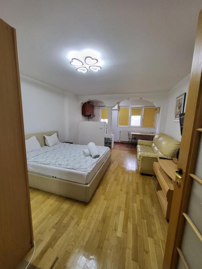 Avrig-Ferdinand Studio Bucureşti Exterior foto